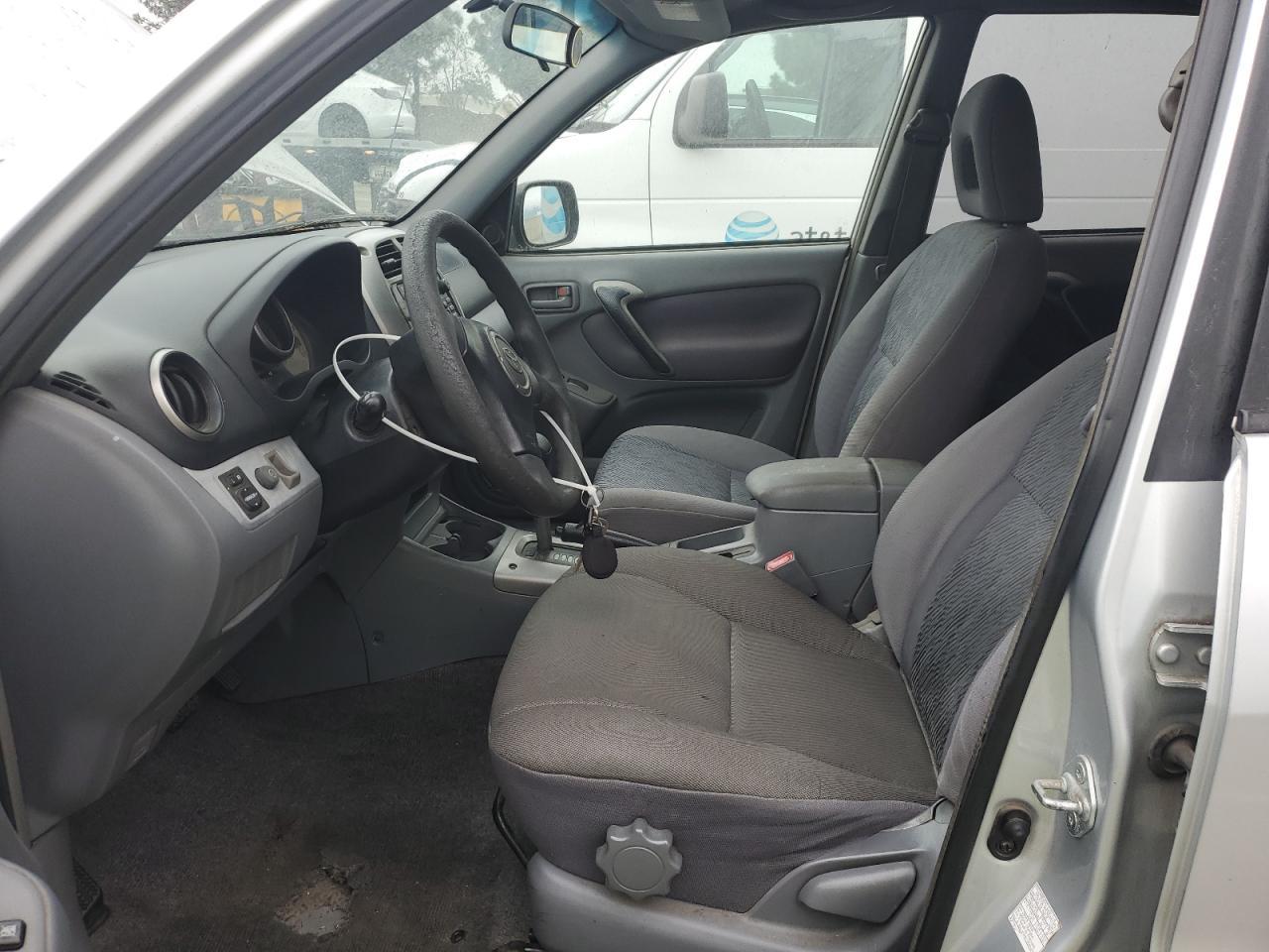 2002 TOYOTA RAV4