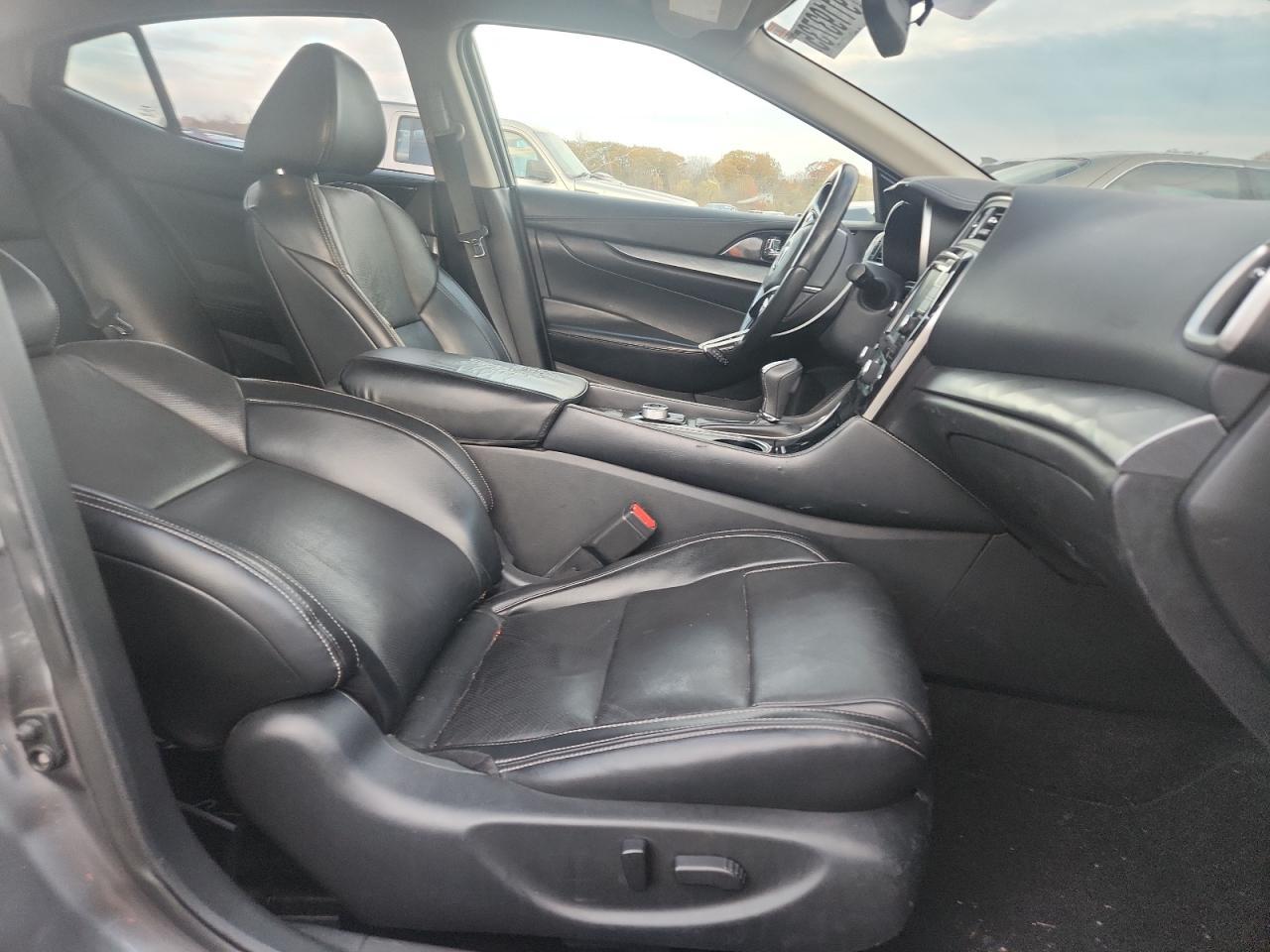 2016 NISSAN Maxima