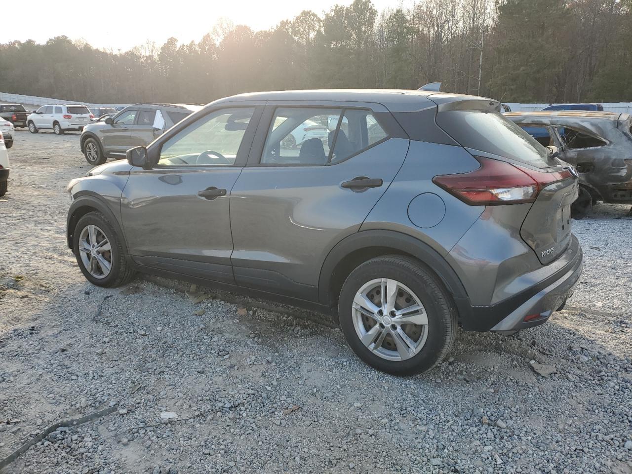 2021 NISSAN KICKS