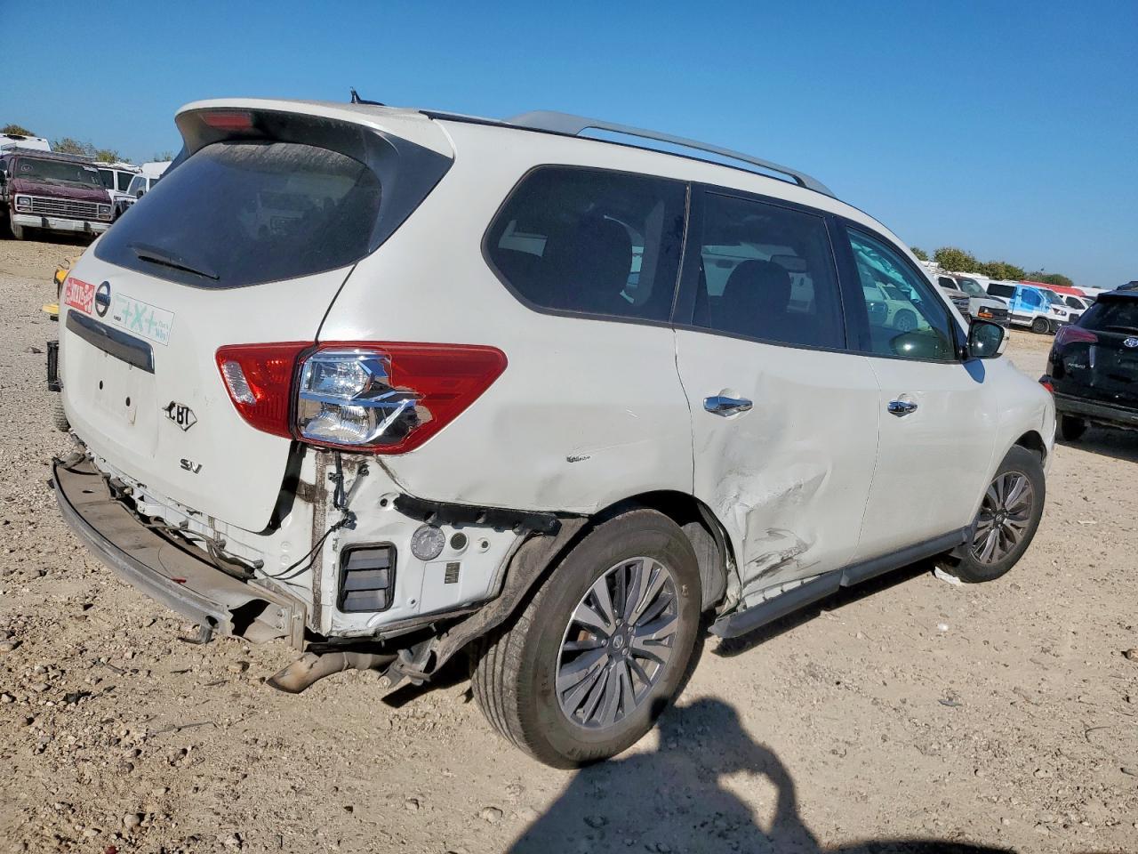 2017 NISSAN PATHFINDER