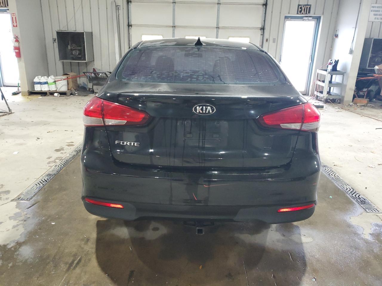 2017 KIA FORTE