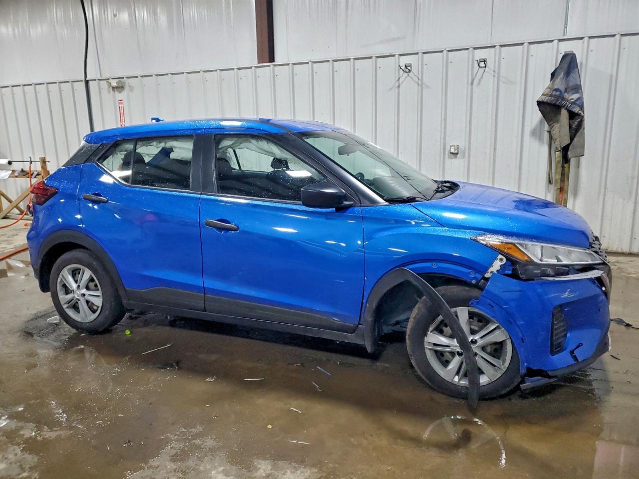 2021 NISSAN KICKS
