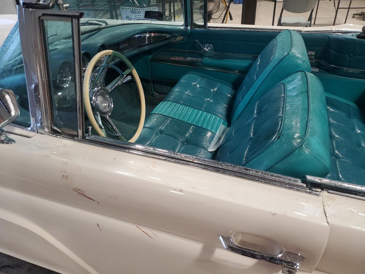 1960 LINCOLN Continenta