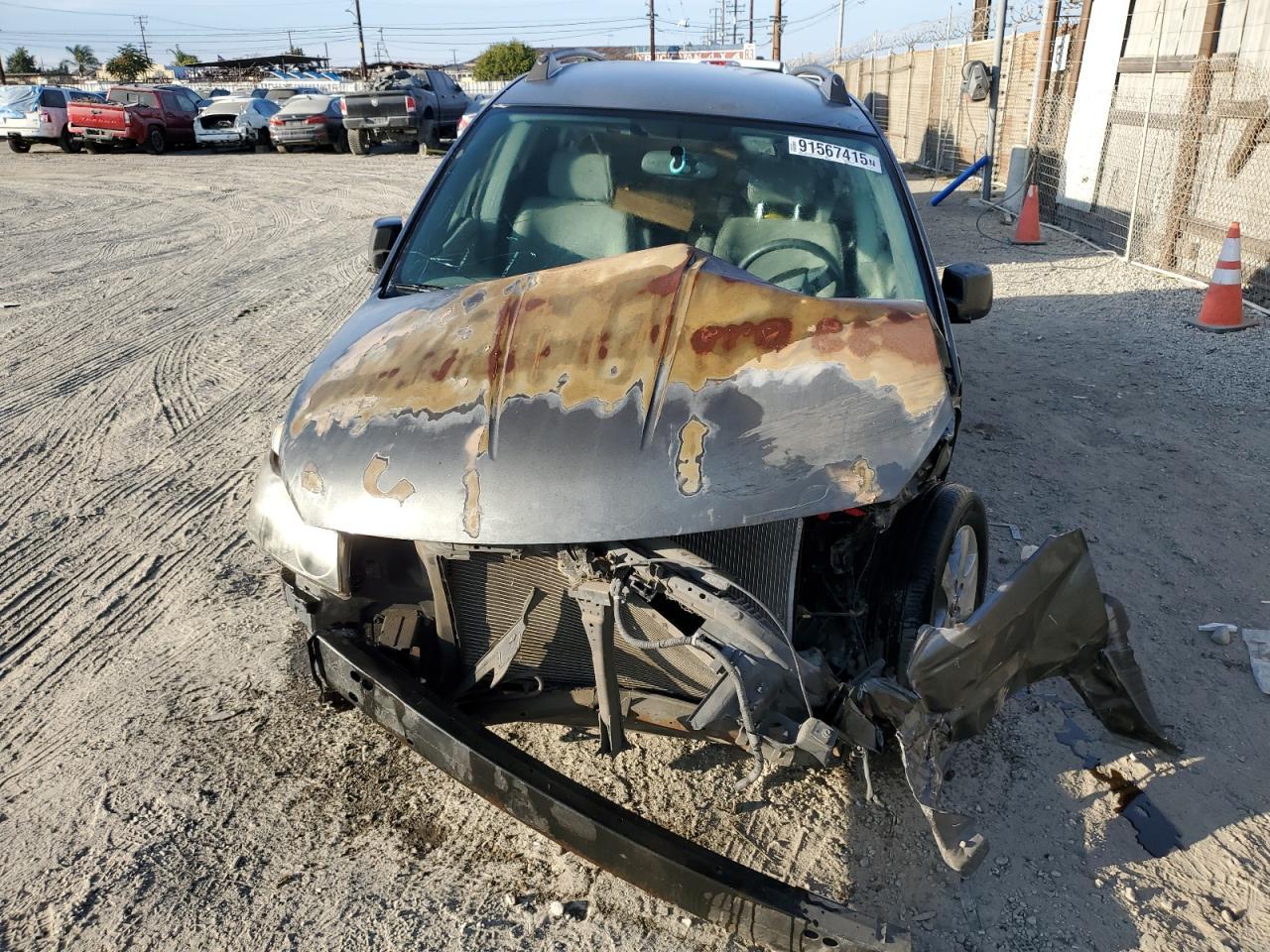 2004 NISSAN Quest