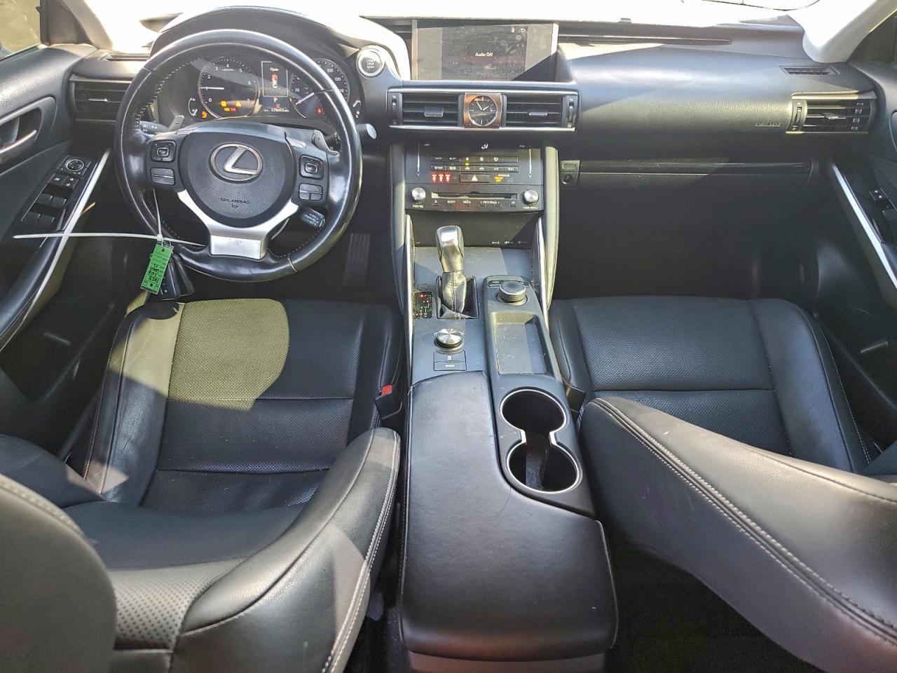2018 LEXUS IS 300
