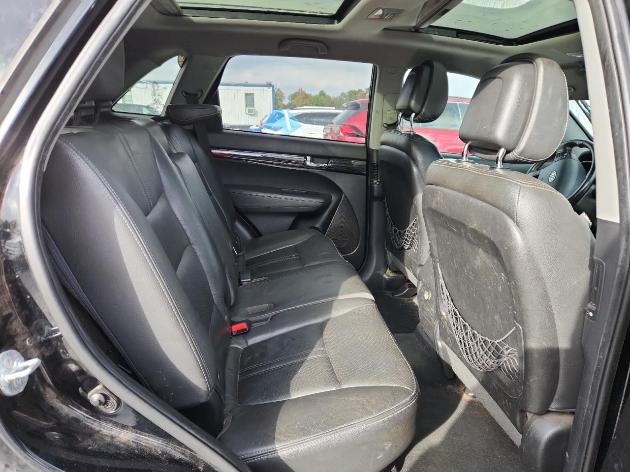 2011 KIA SORENTO