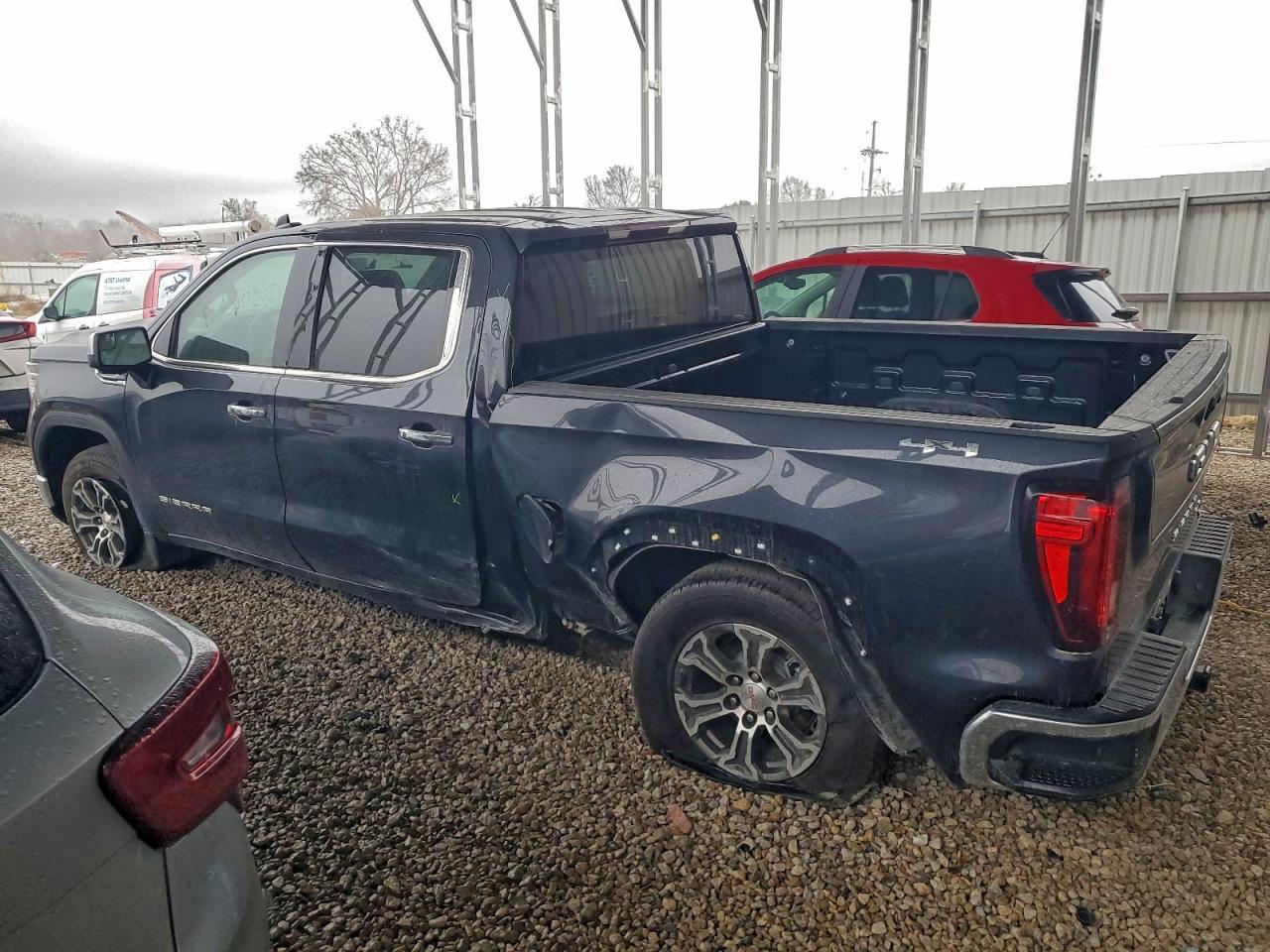 2025 GMC Sierra