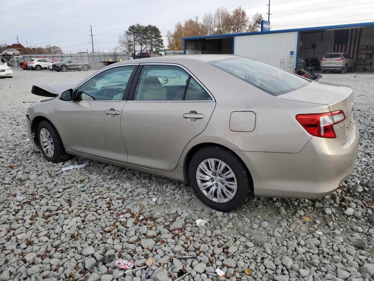 2014 TOYOTA CAMRY