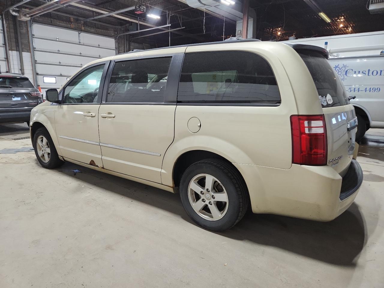 2010 DODGE GRAND CARAVAN
