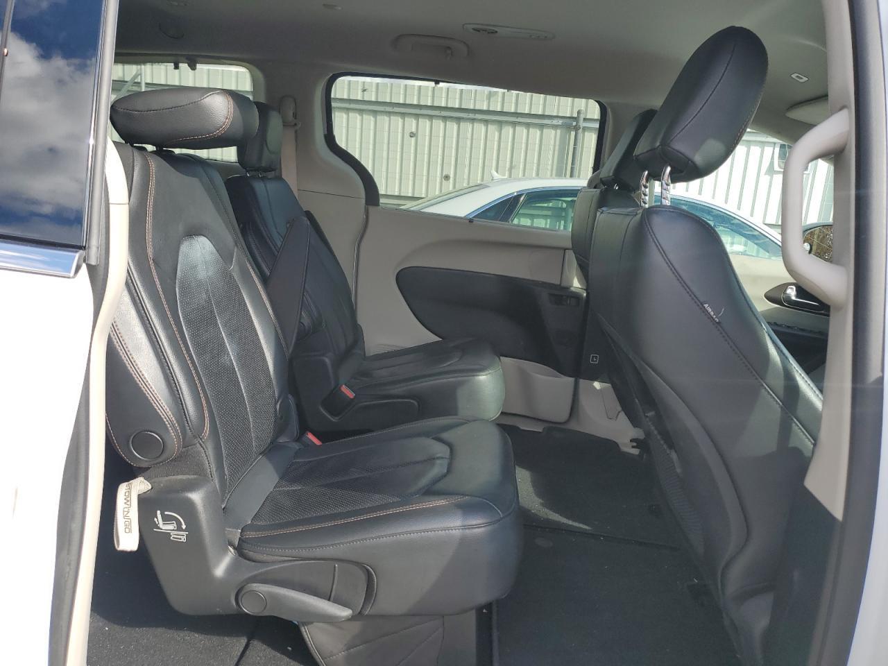 2019 CHRYSLER Pacifica