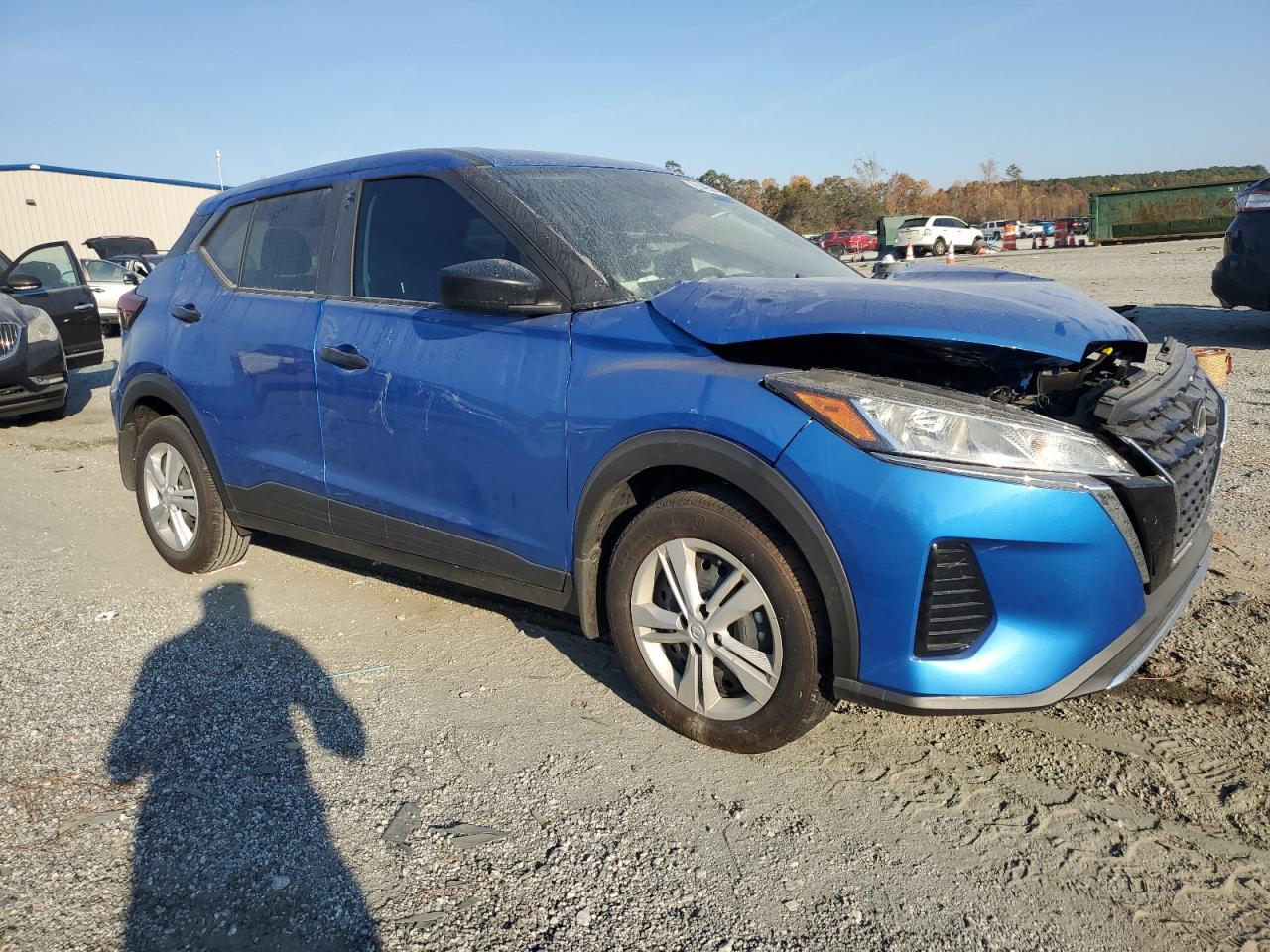 2025 NISSAN KICKS