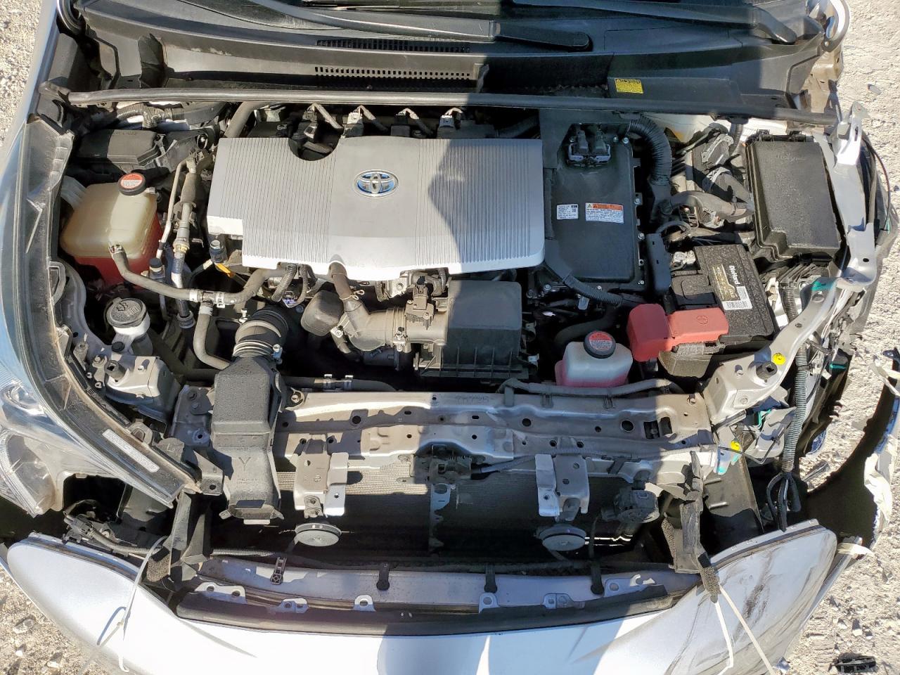 2016 TOYOTA PRIUS