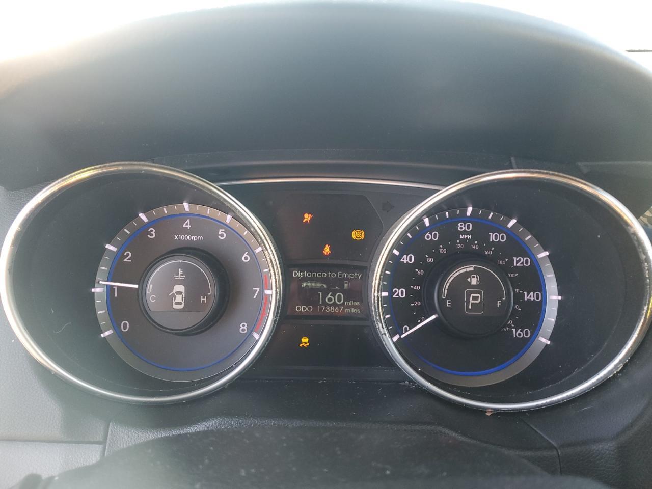 2011 HYUNDAI SONATA