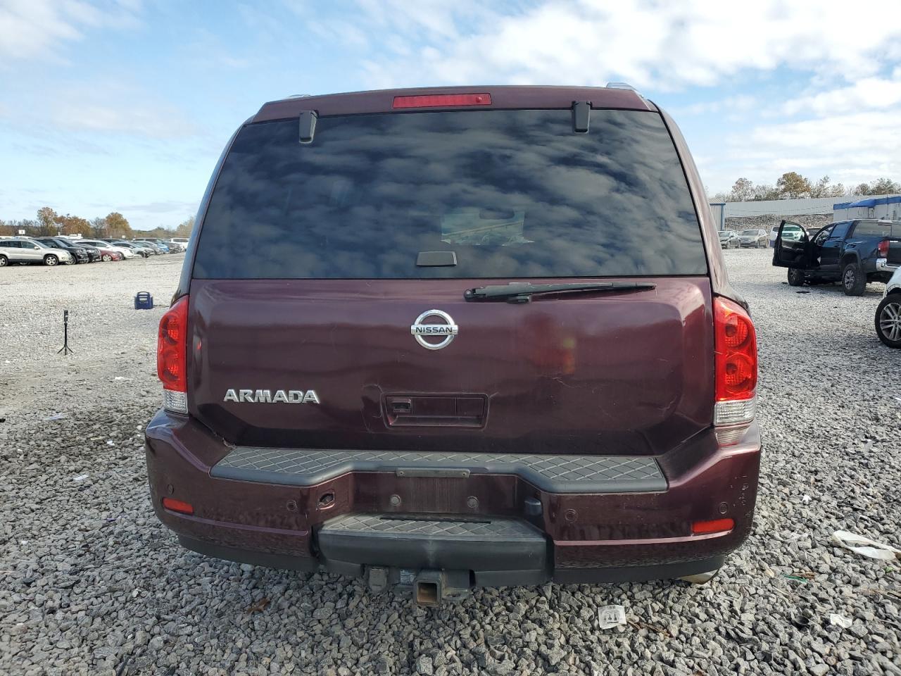2013 NISSAN Armada