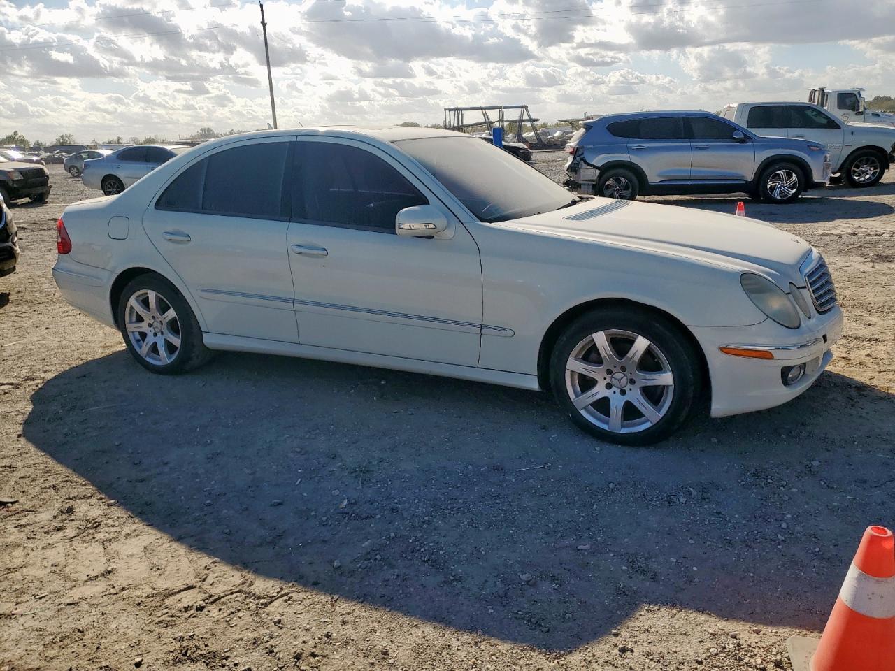 2007 MERCEDES-BENZ E-Class