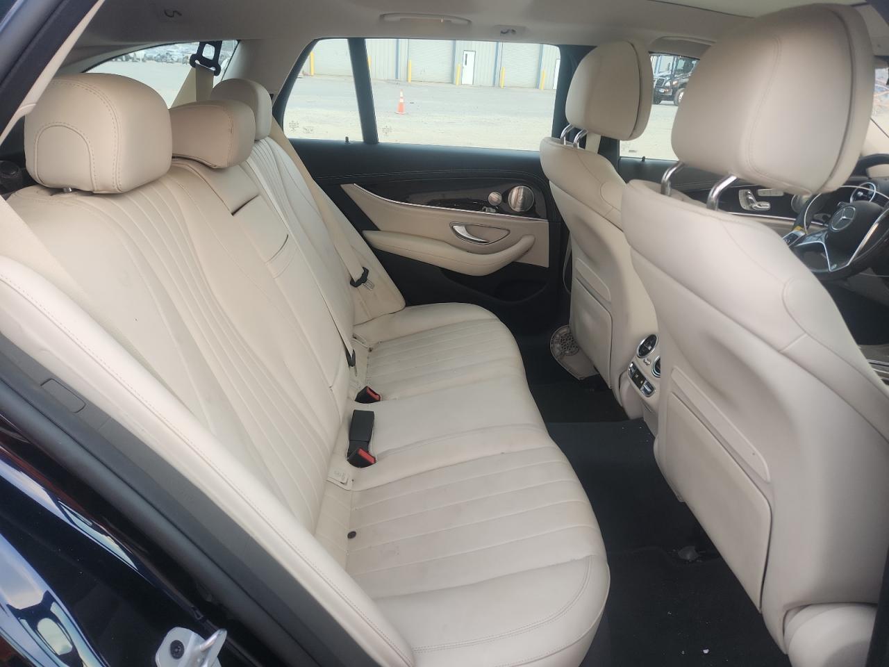 2022 MERCEDES-BENZ E-Class