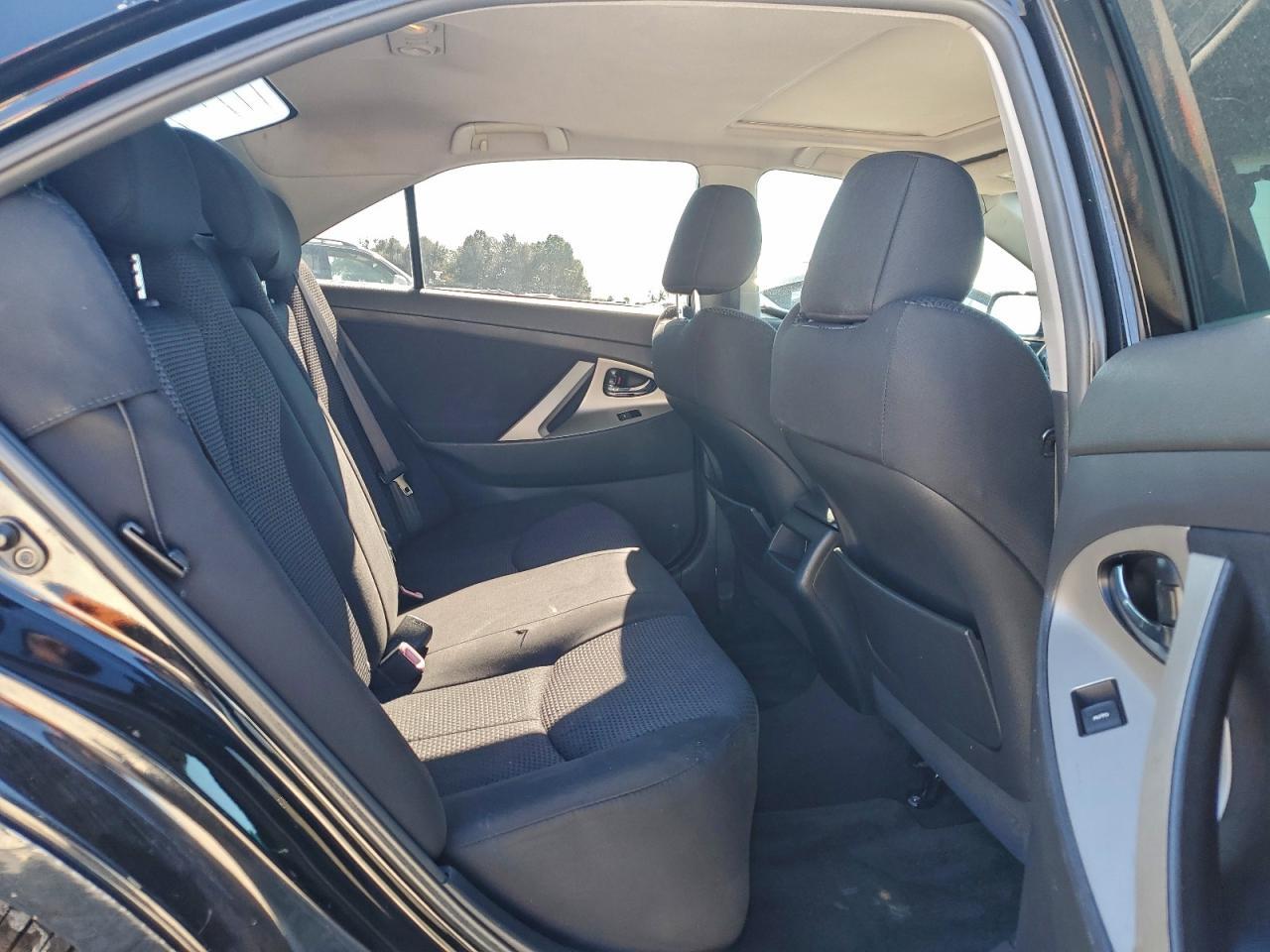 2010 TOYOTA CAMRY
