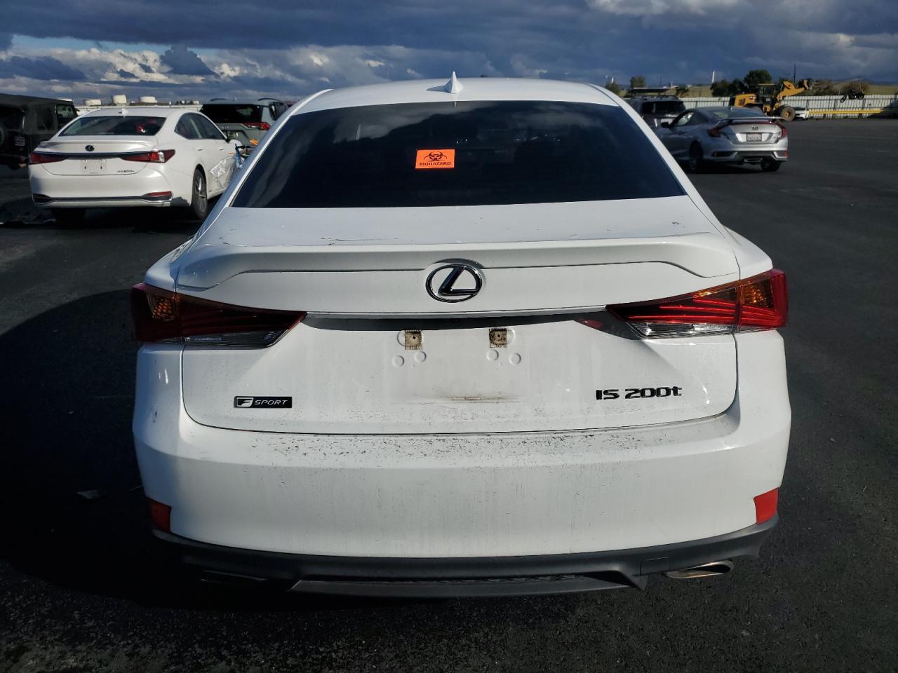 2017 LEXUS IS 200t