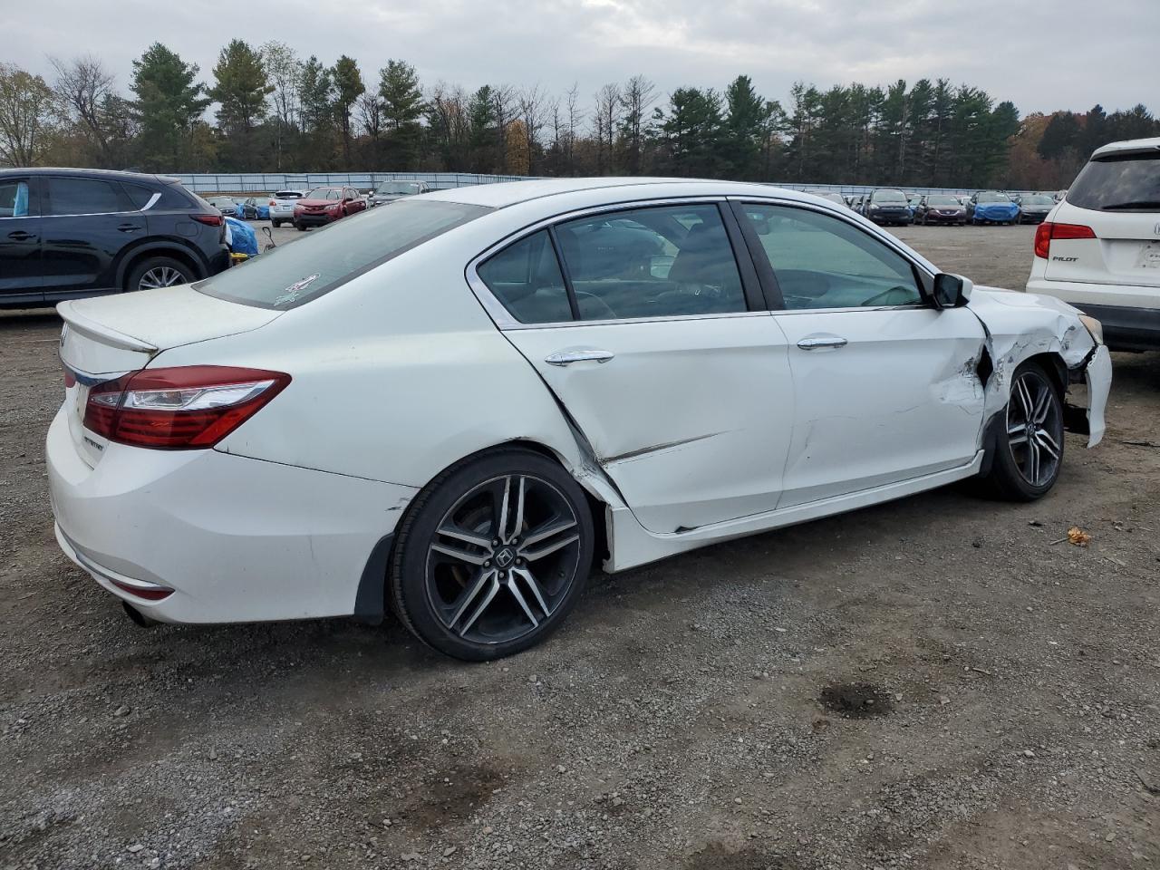 2016 HONDA ACCORD
