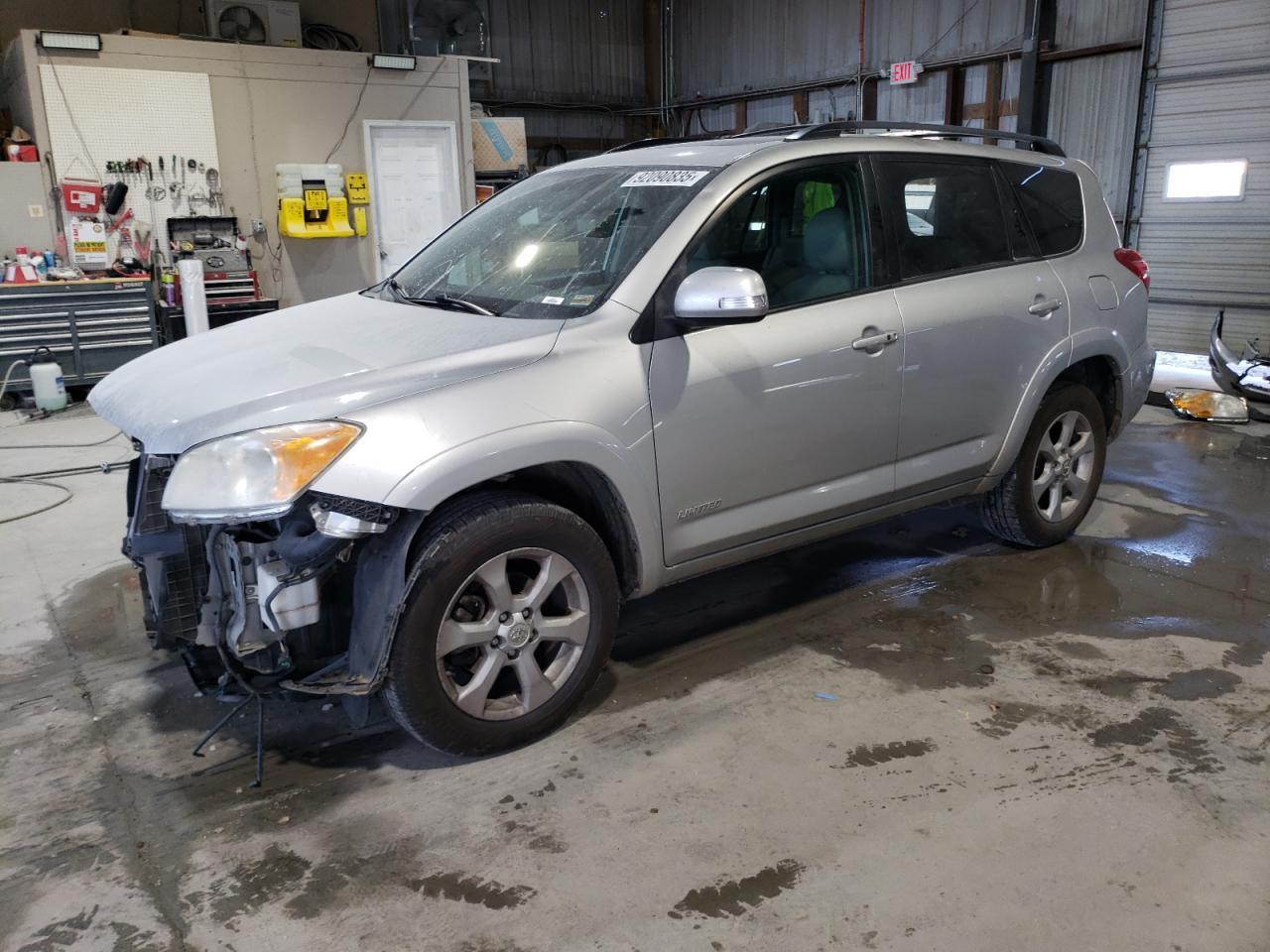 2011 TOYOTA RAV4