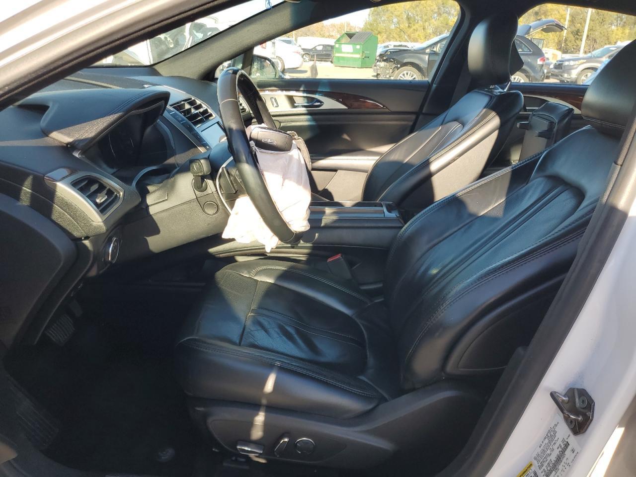 2017 LINCOLN MKZ