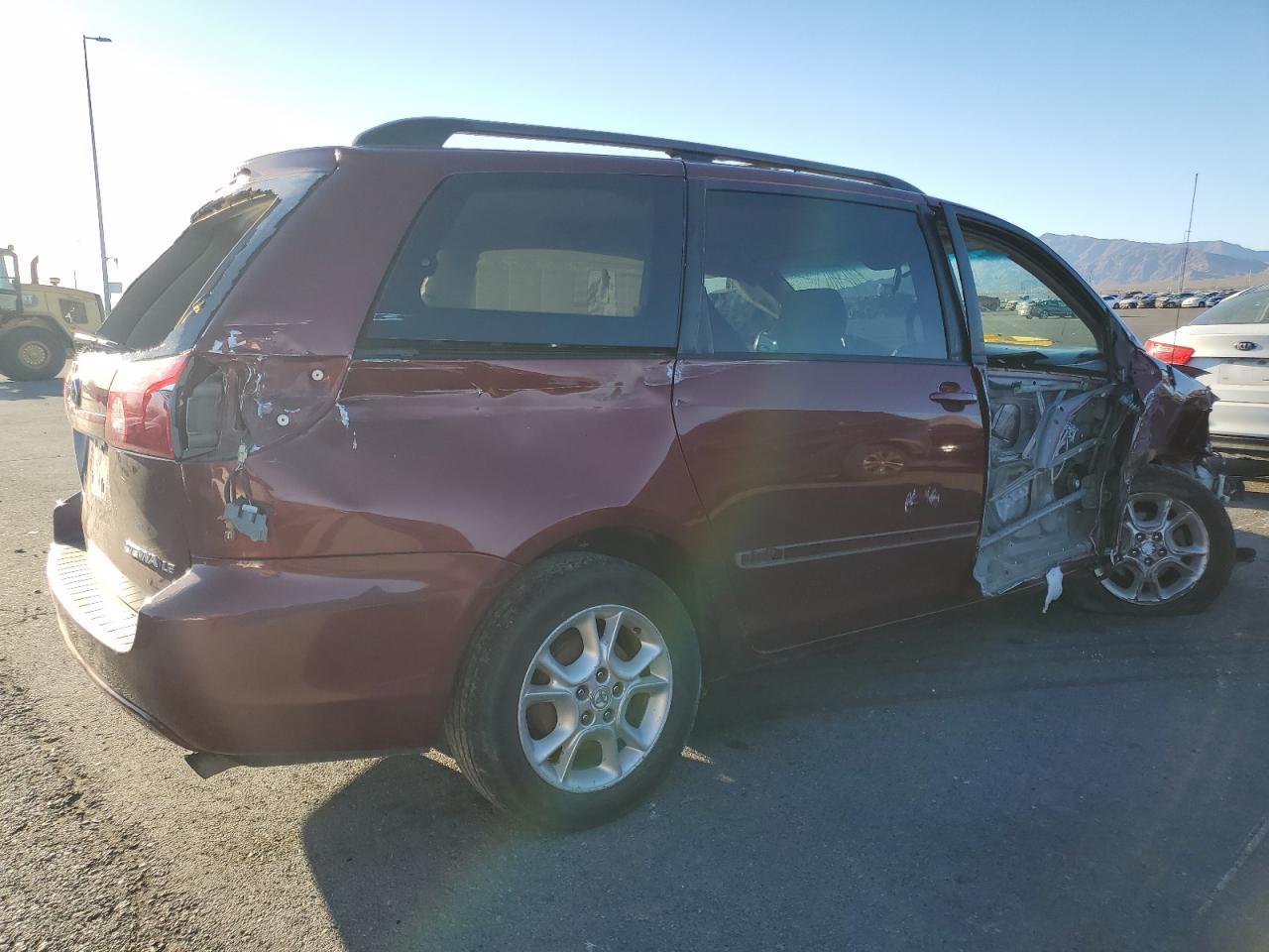 2007 TOYOTA SIENNA