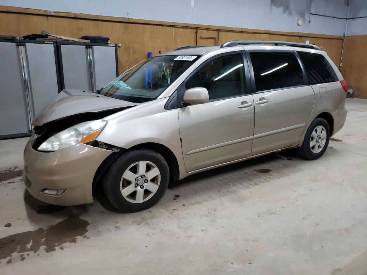 2006 TOYOTA SIENNA