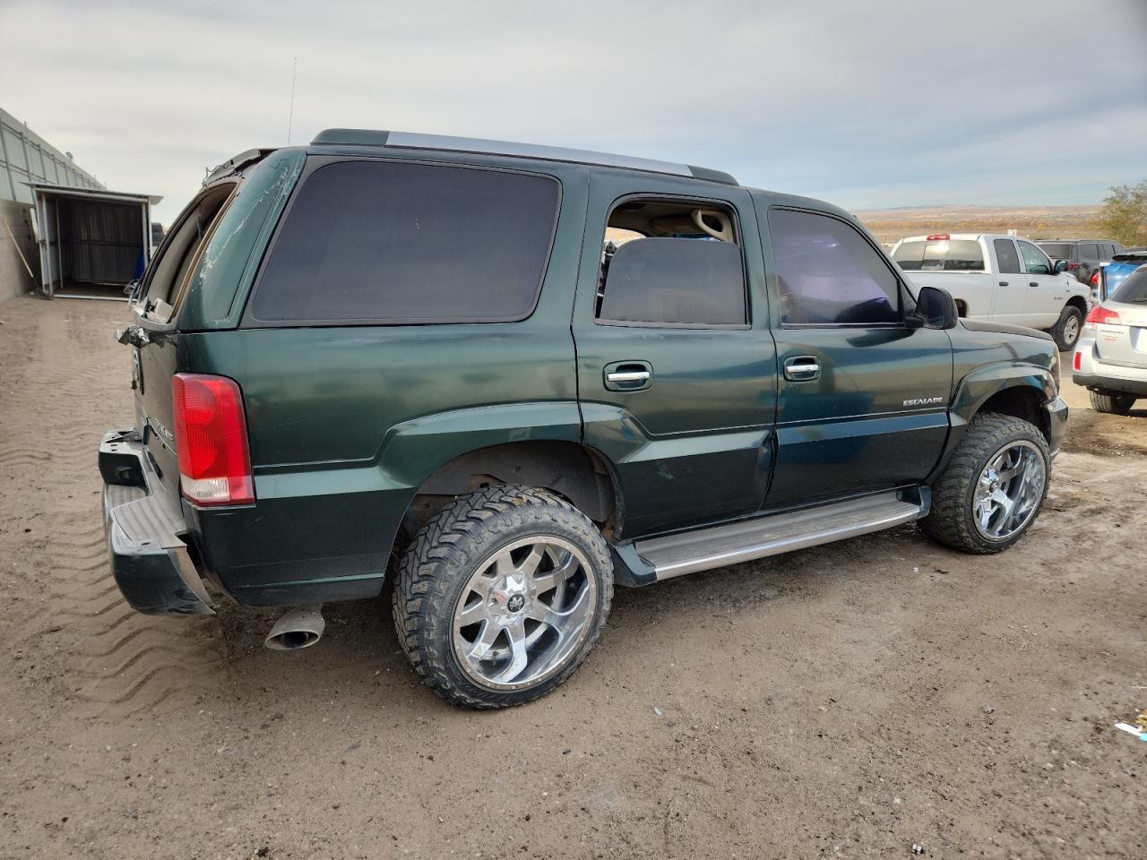 2002 CADILLAC ESCALADE