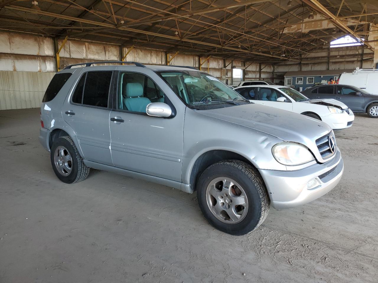 2004 MERCEDES-BENZ ML-Class