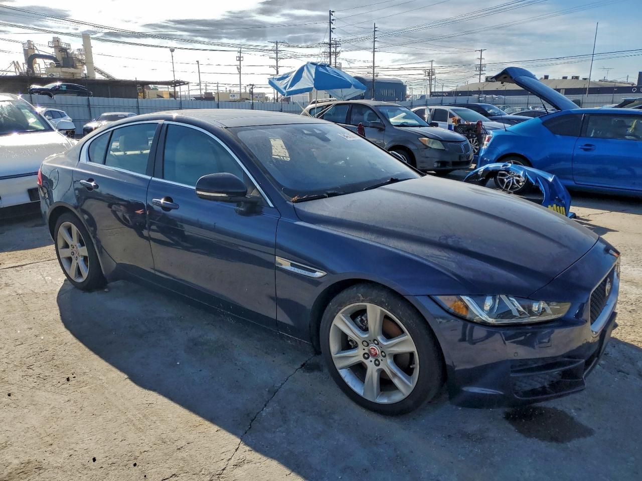 2017 JAGUAR XE
