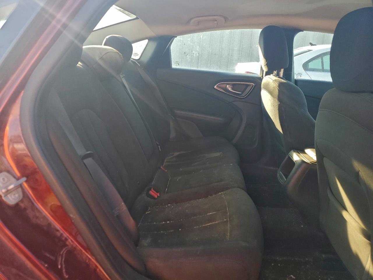 2016 CHRYSLER 200