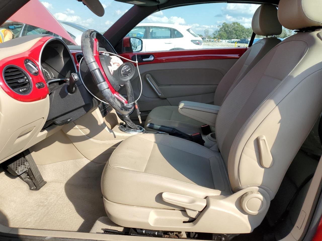 2015 VOLKSWAGEN Beetle