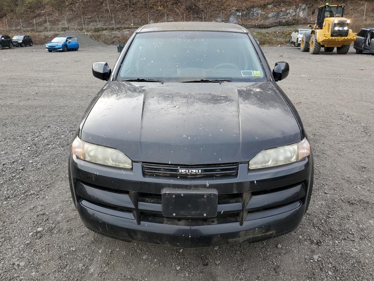 2003 ISUZU Axiom