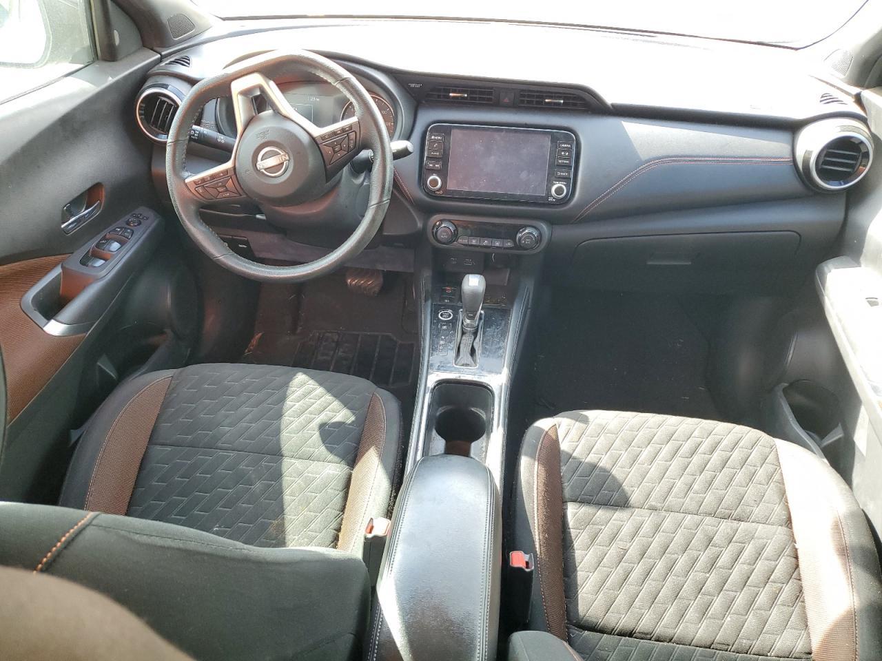 2022 NISSAN KICKS