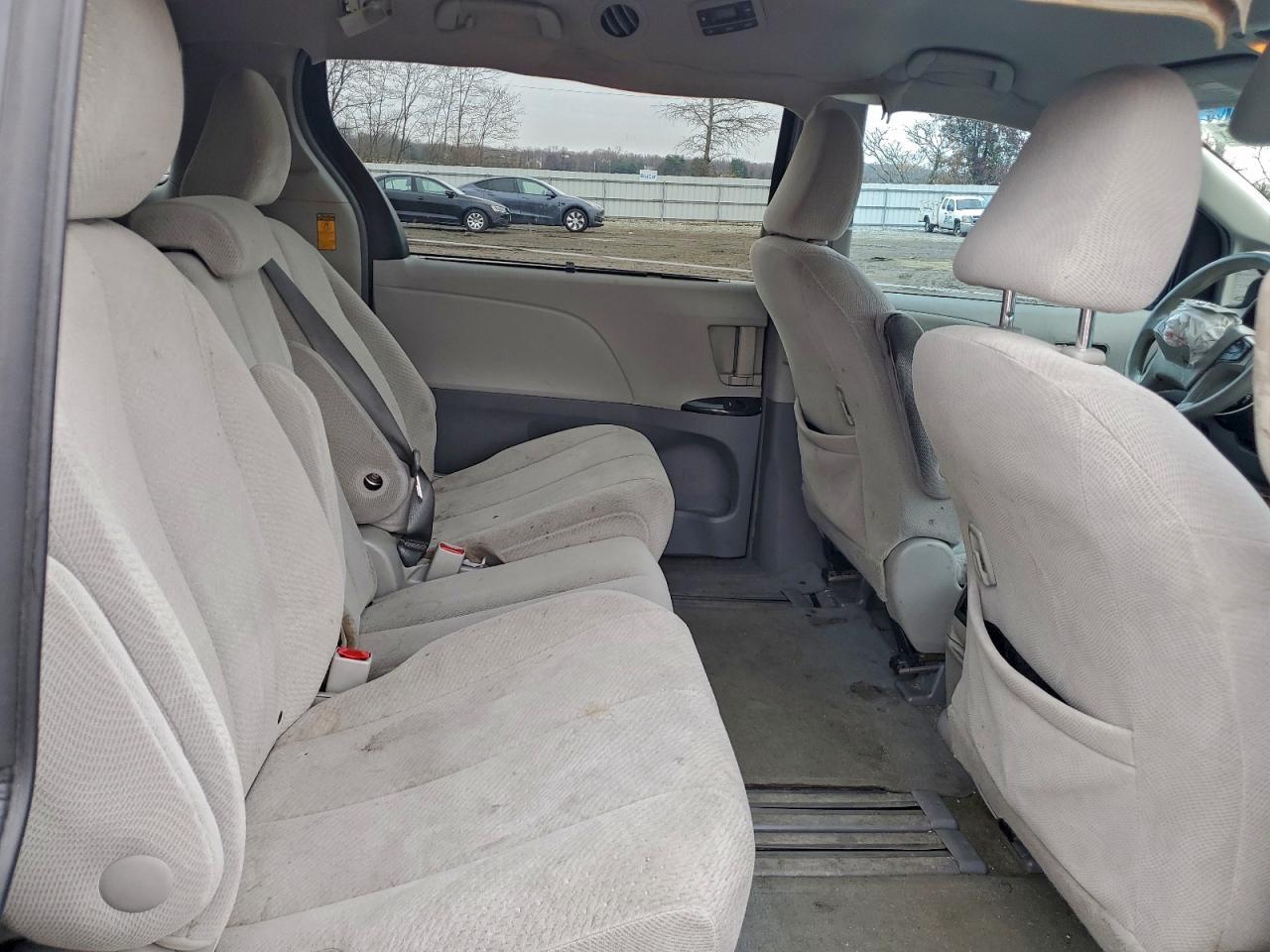 2014 TOYOTA SIENNA