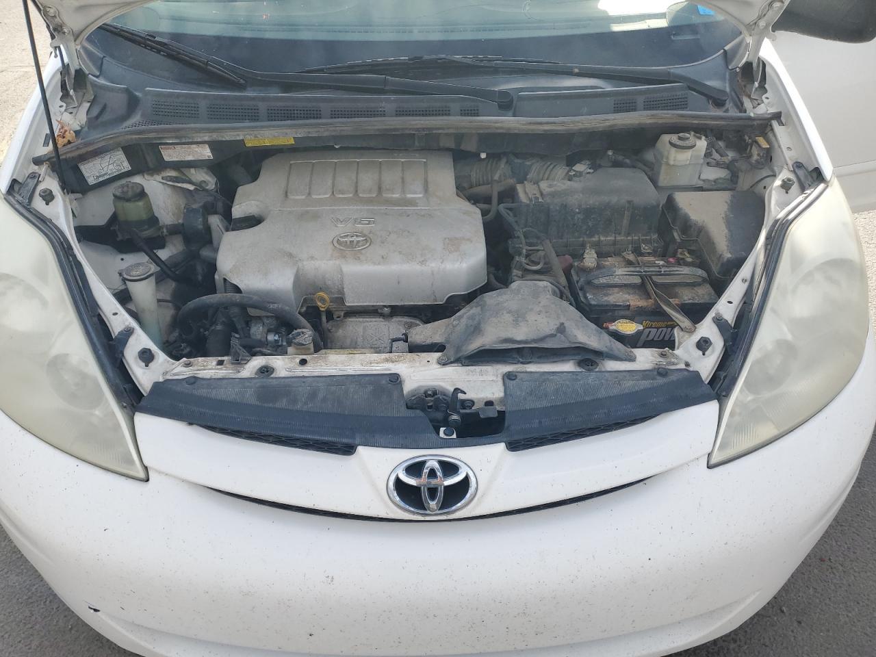 2008 TOYOTA SIENNA