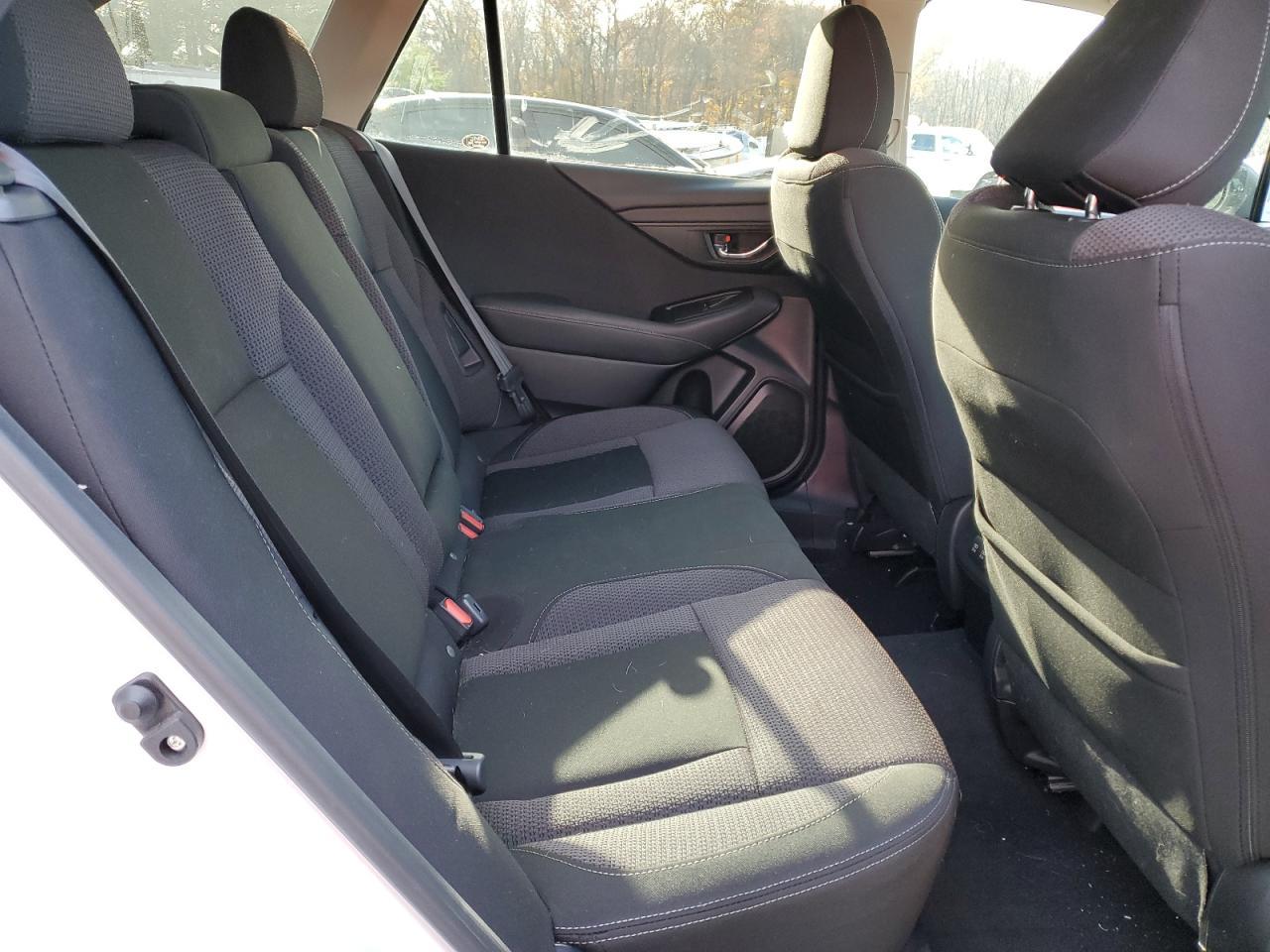 2020 SUBARU Outback