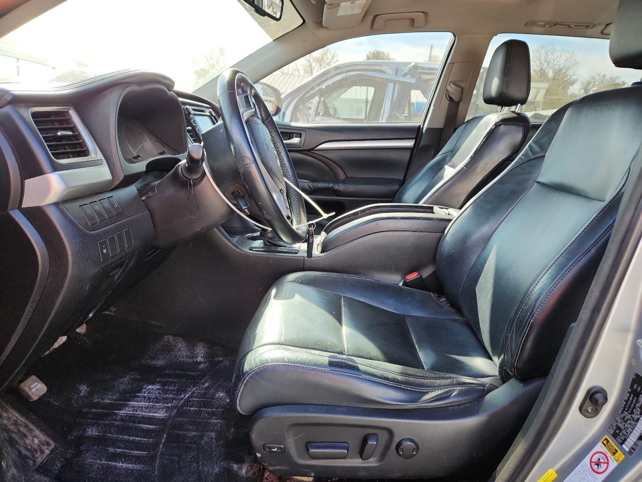 2015 TOYOTA HIGHLANDER