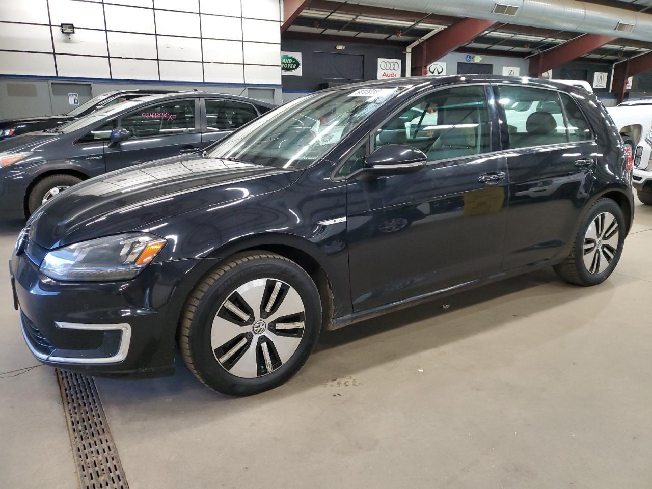 2016 VOLKSWAGEN e-Golf