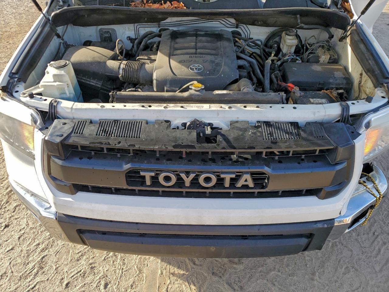 2016 TOYOTA TUNDRA