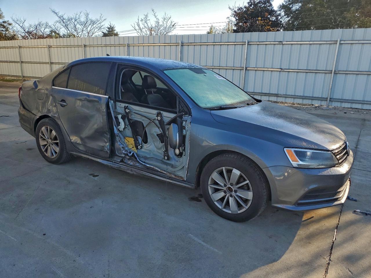 2016 VOLKSWAGEN JETTA