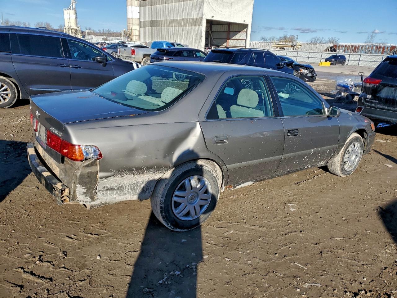 2001 TOYOTA CAMRY