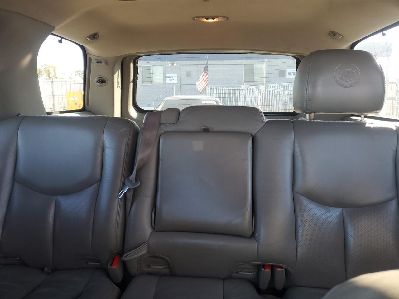2003 CADILLAC ESCALADE