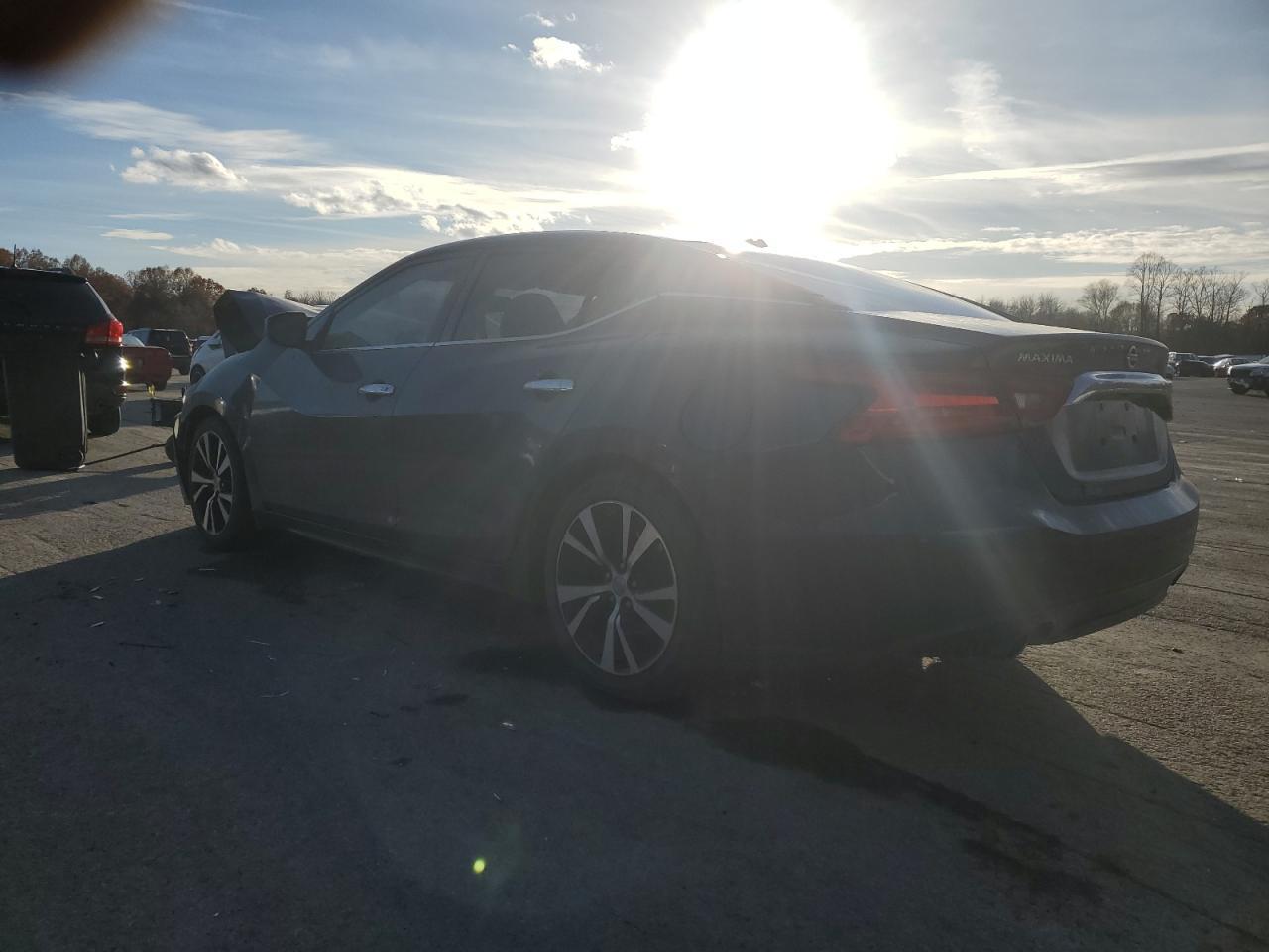 2017 NISSAN Maxima