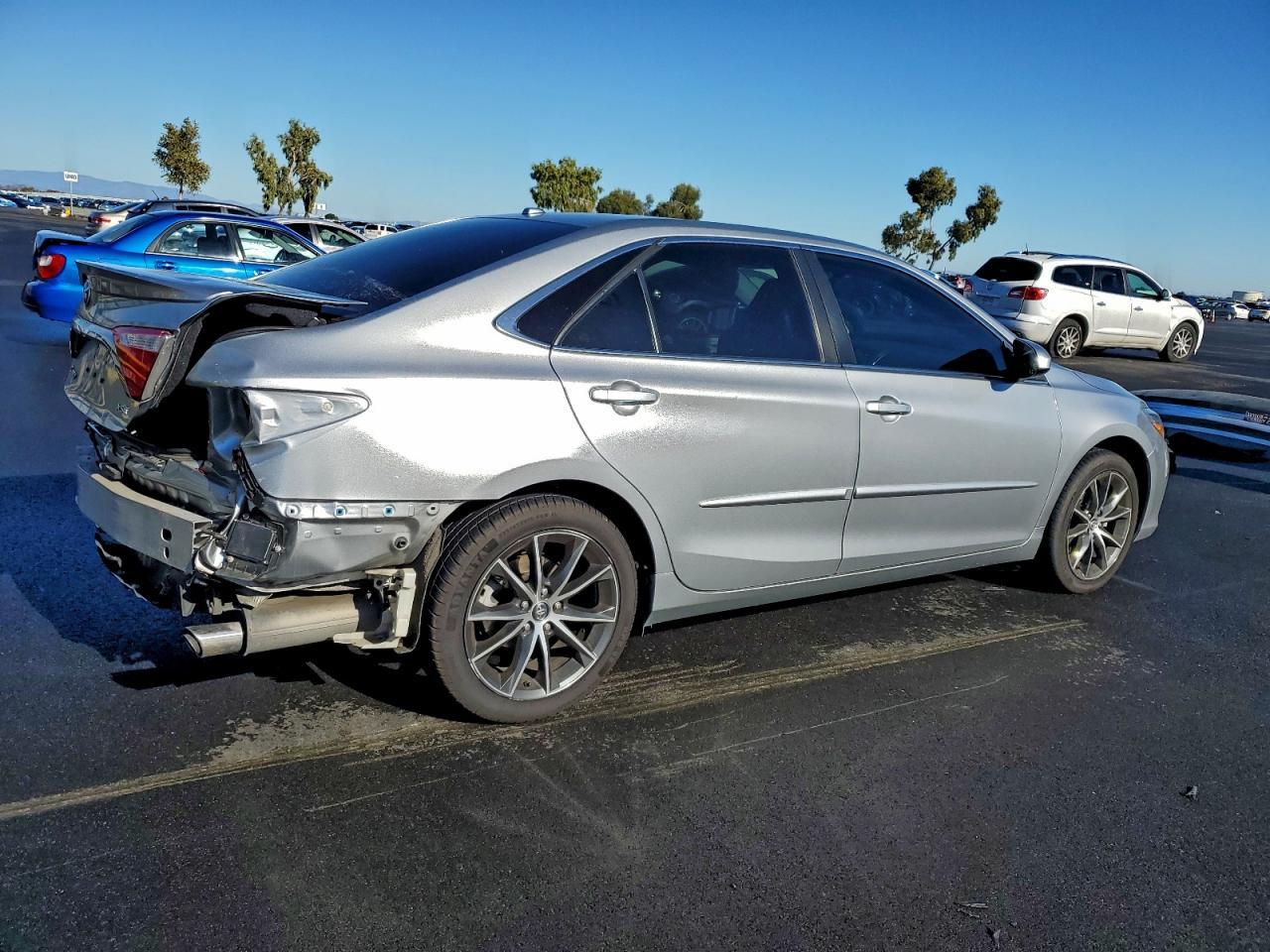 2017 TOYOTA CAMRY