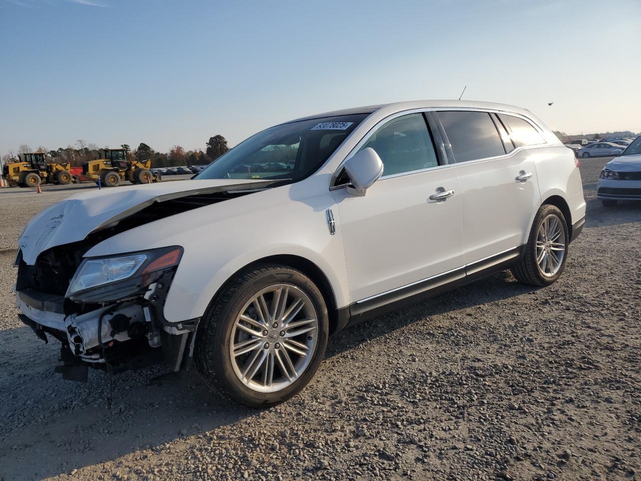 2018 LINCOLN MKT