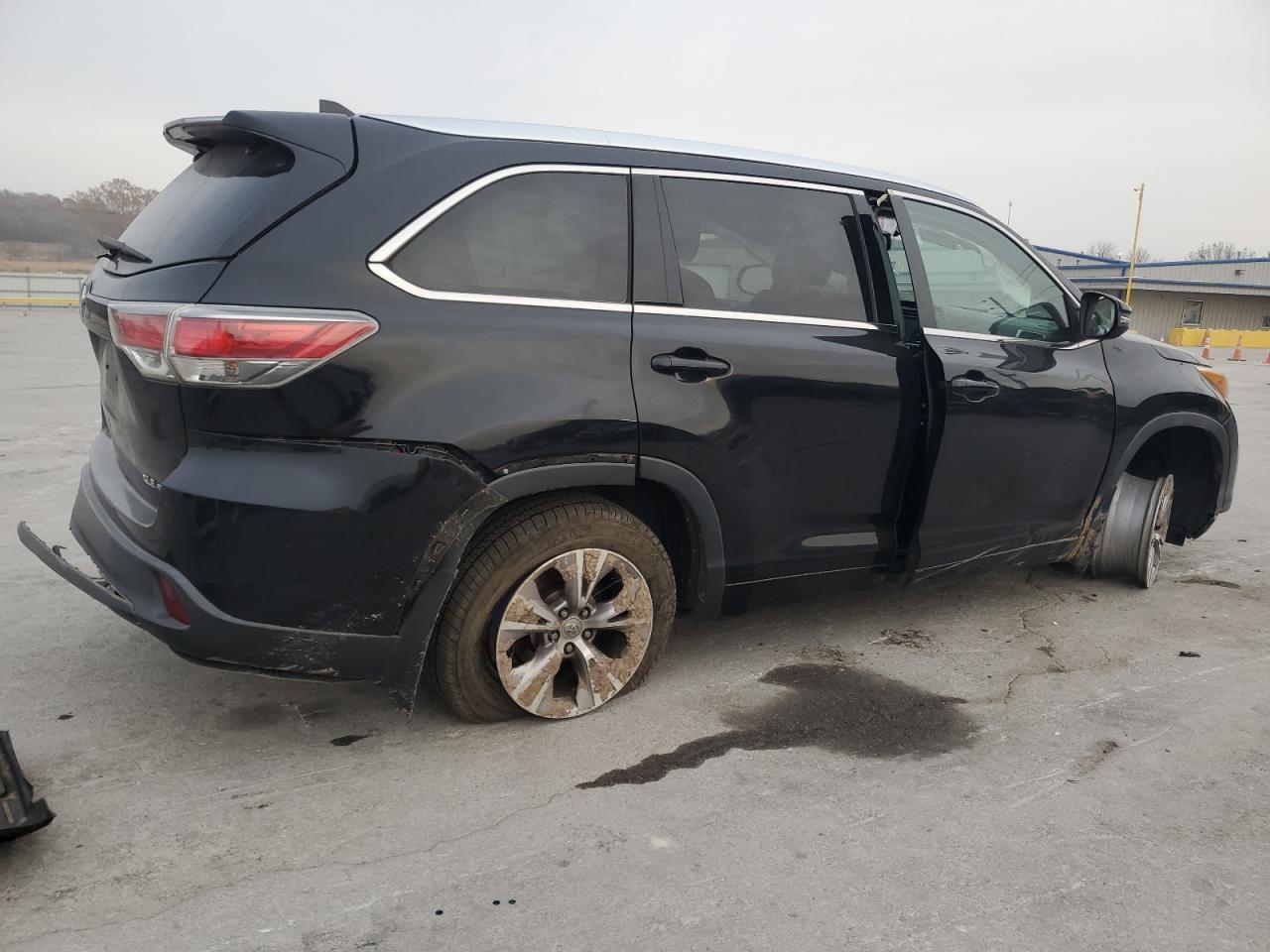 2015 TOYOTA HIGHLANDER