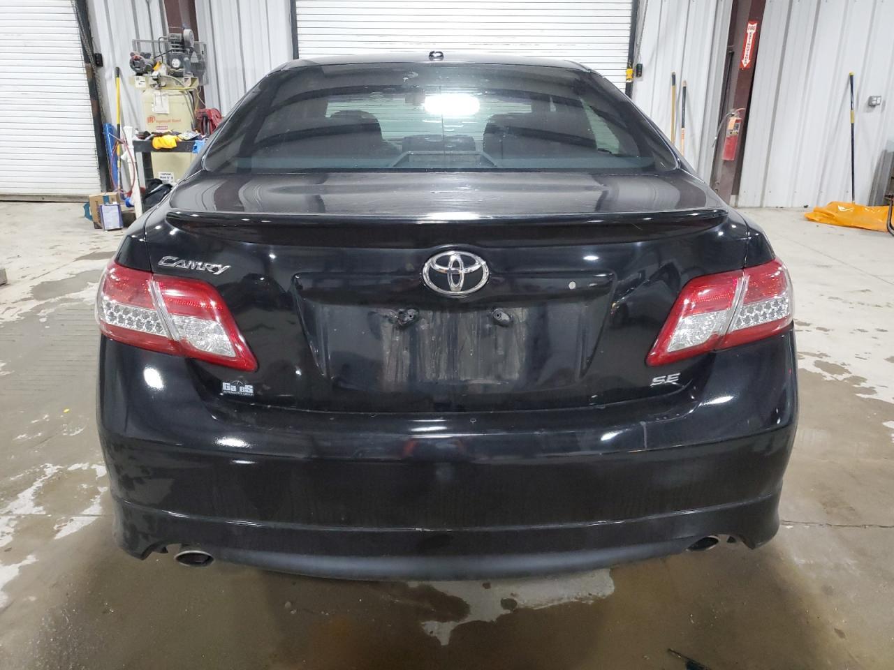 2010 TOYOTA CAMRY