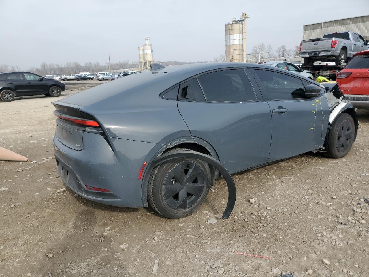 2024 TOYOTA PRIUS