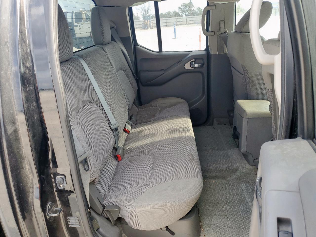2012 NISSAN Frontier